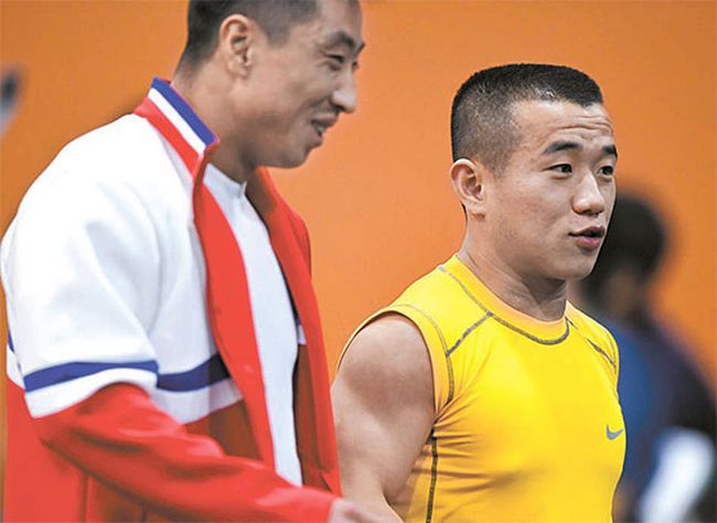 Artistic Gymnast Om Yun-chol is wearing a Nike shirt (PHOTO Korea Pool)