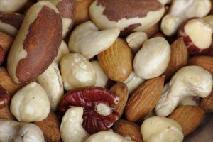 Fancy_raw_mixed_nuts_macro