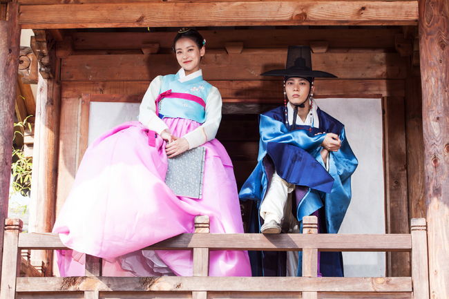 In courtesy of RaemonRaein, Huayi Brothers, and Shincine