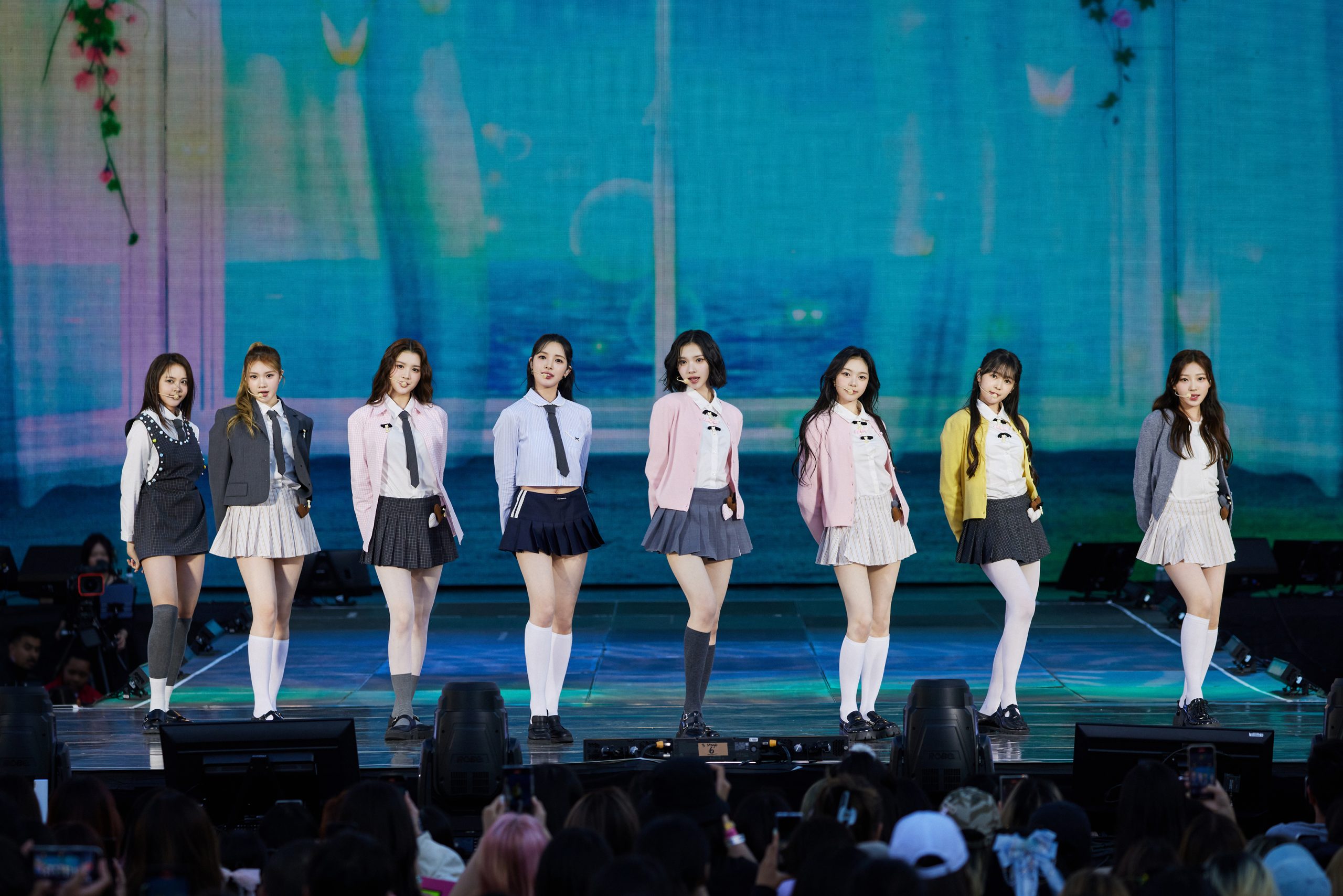 Hearts2Hearts performing “The Chase” at SMTOWN Live 2025 LA concert