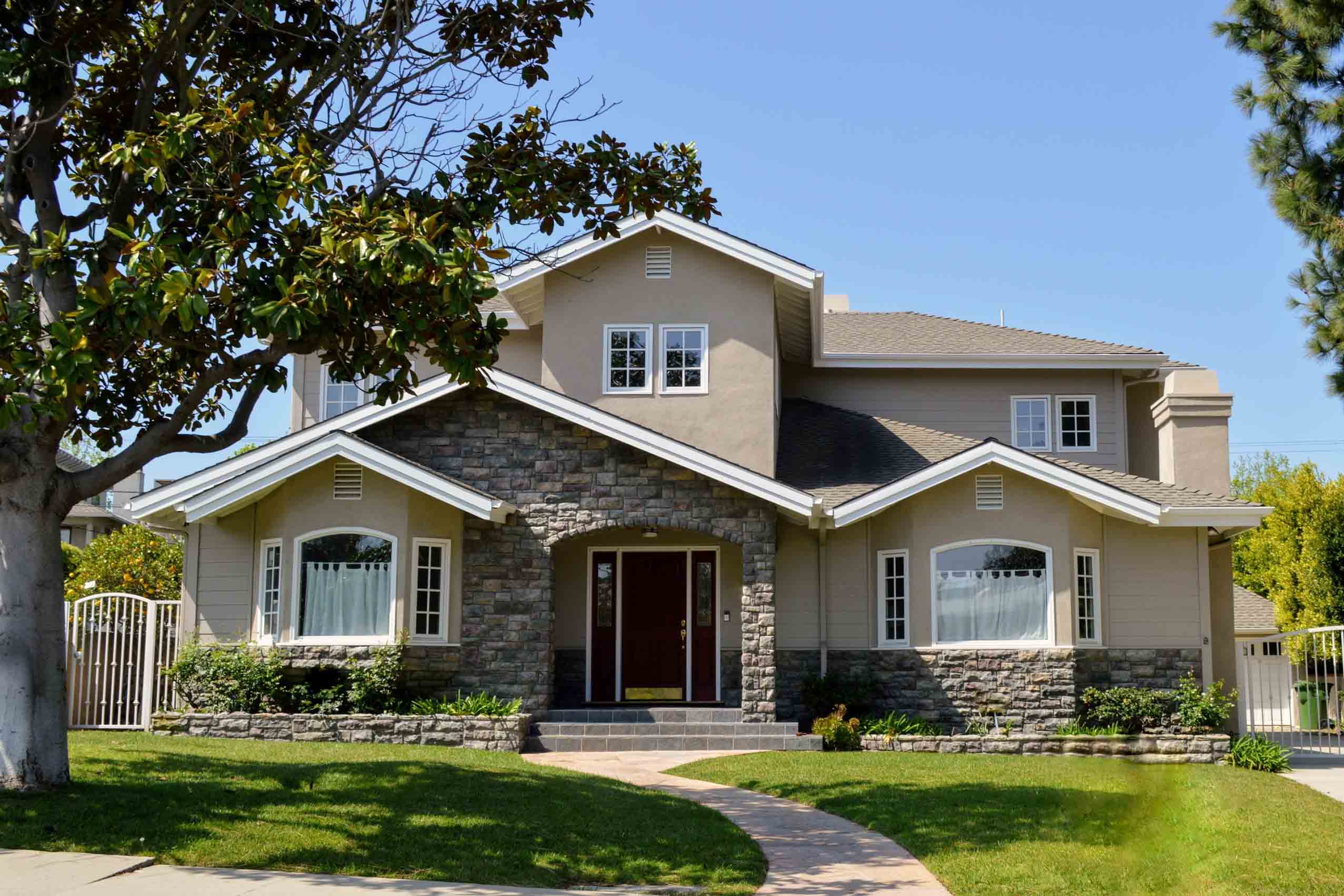 a house representing California home prices topped 8 of the 10 most expensive housing markets.