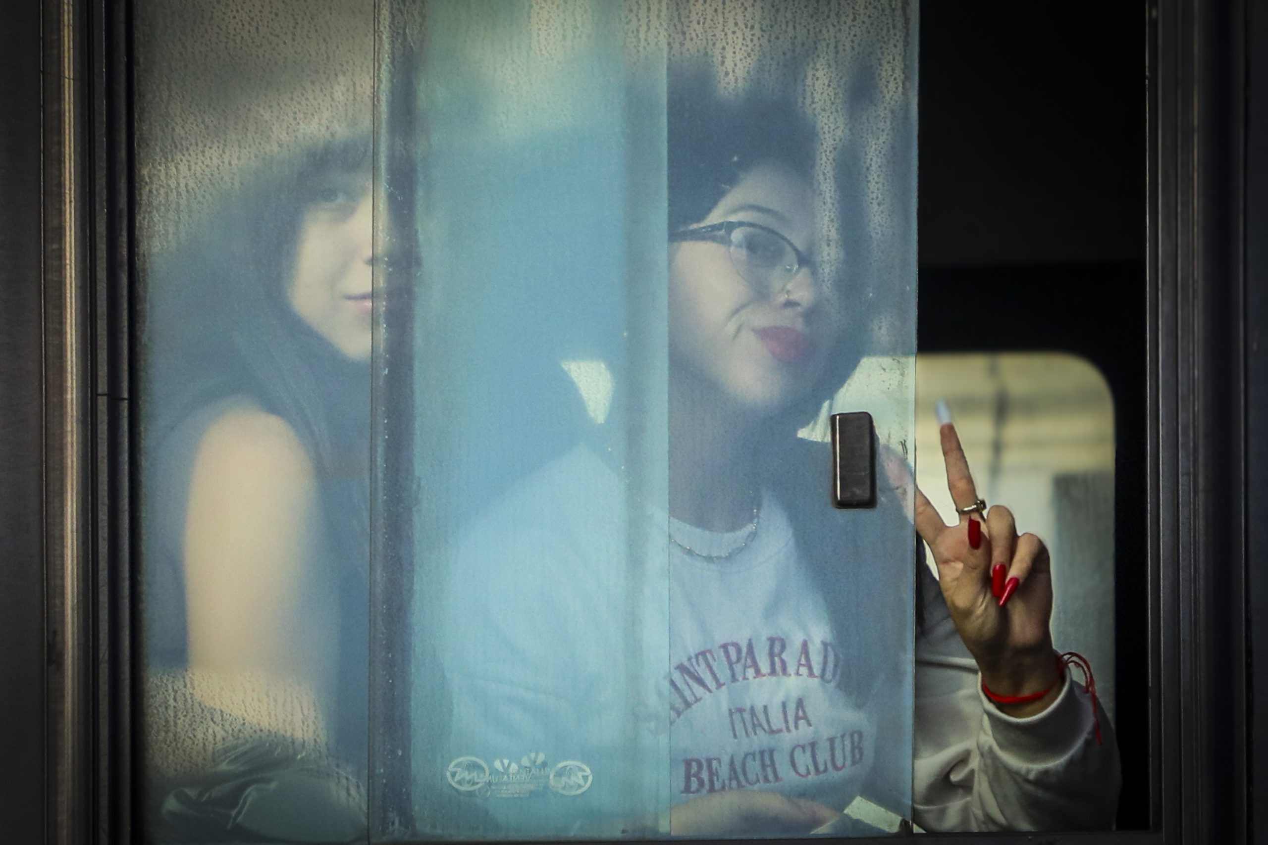 Young girls in Buenos Aires symbolizing hope during Argentina economic reform