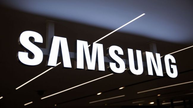 Samsung logo displayed on a building, relevant to battery explosion lawsuit
