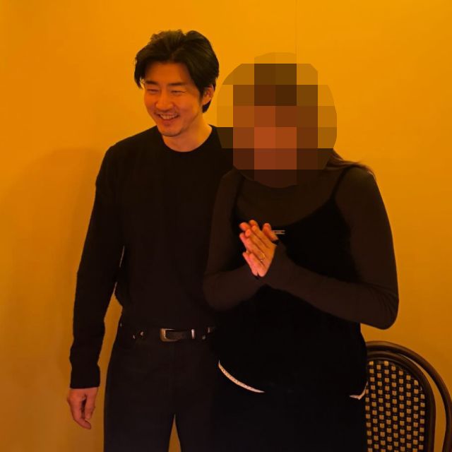 Yoon Kye-sang and his wife Cha Hye-young
